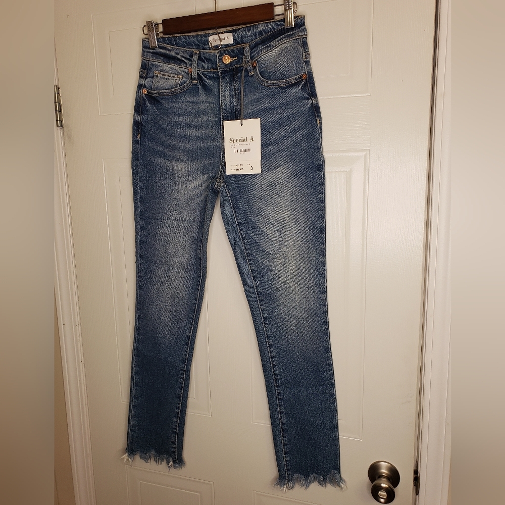 High Rise Relaxed Skinny Jeans NWT